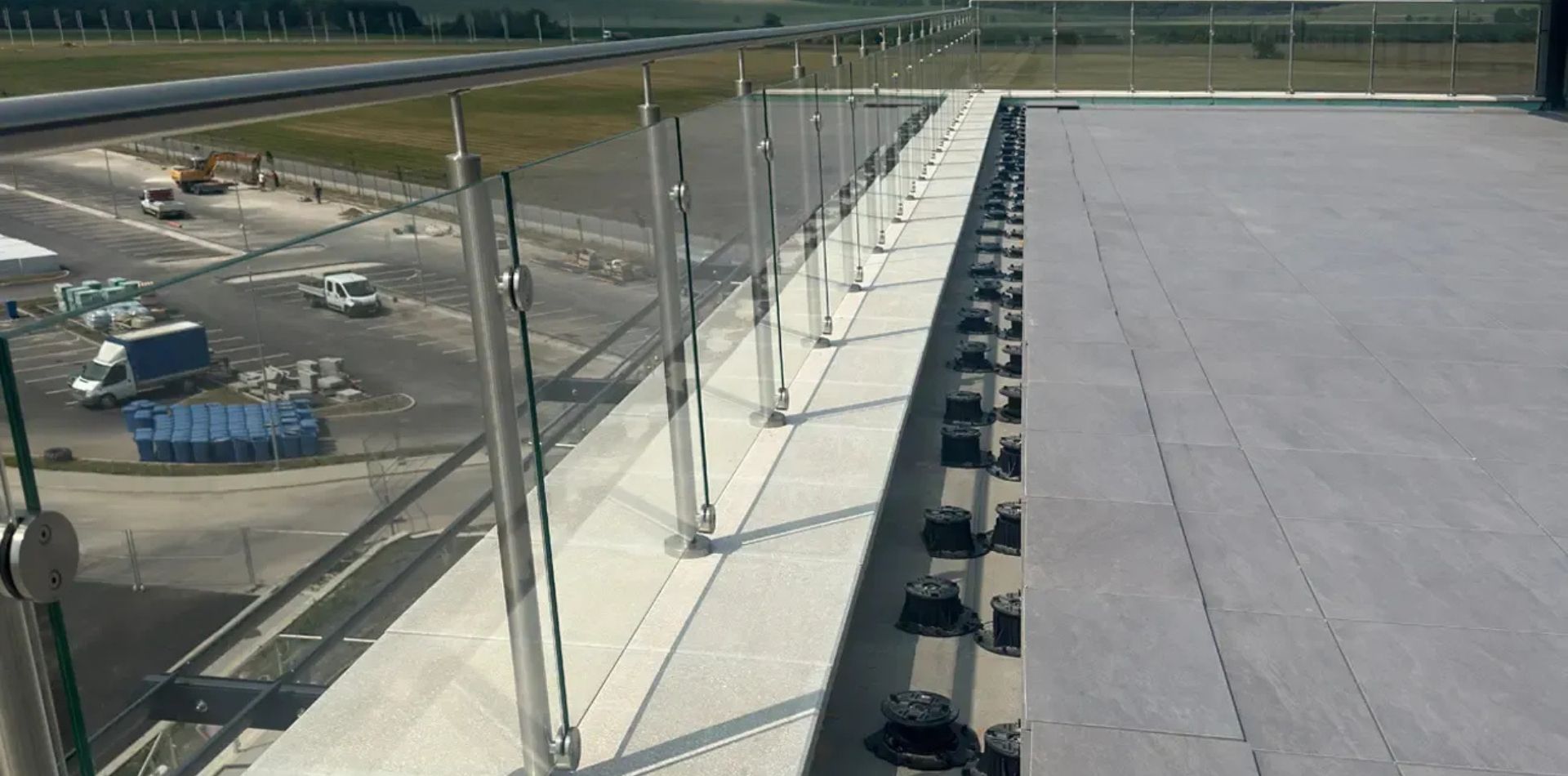 piedini e strutture per pavimenti sopraelevati trento ediltre (6).jpg